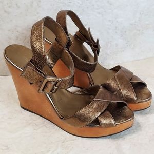Nine West bronze strappy wood wedges Size 9.5M